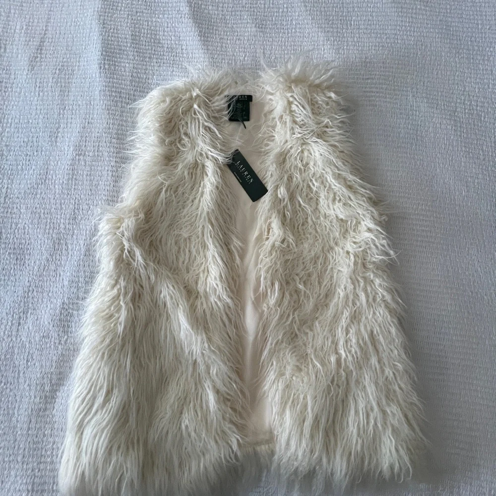 Ralph Lauren Cream Faux Fur Vest Size L NWT - Picture 2 of 5